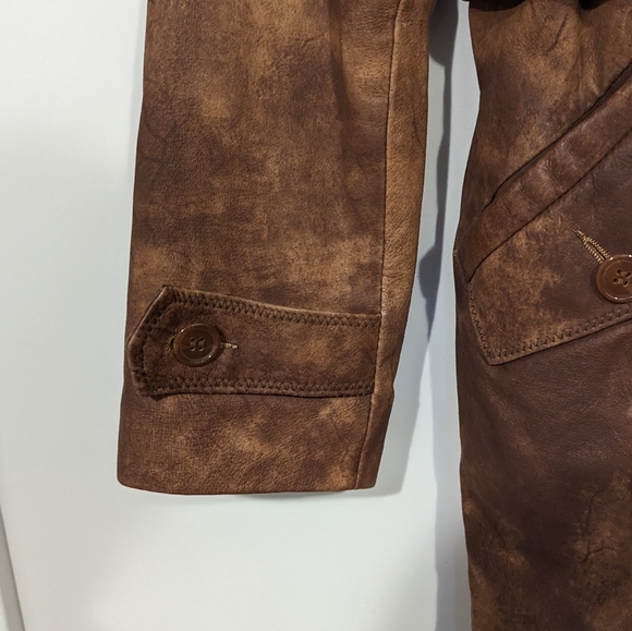Danier leather jacket - Picture 2 of 4